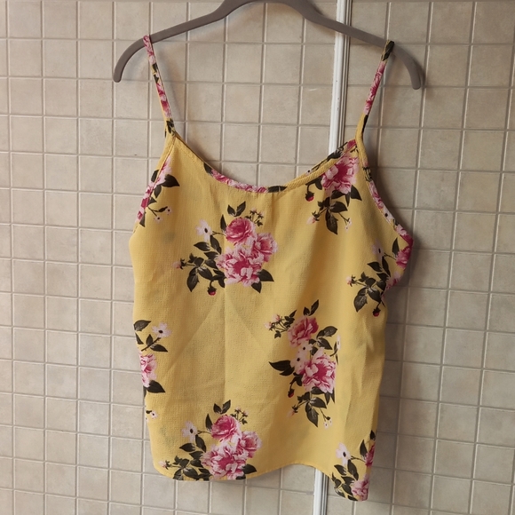 Ardene Flowered yellow tank - Picture 2 of 3